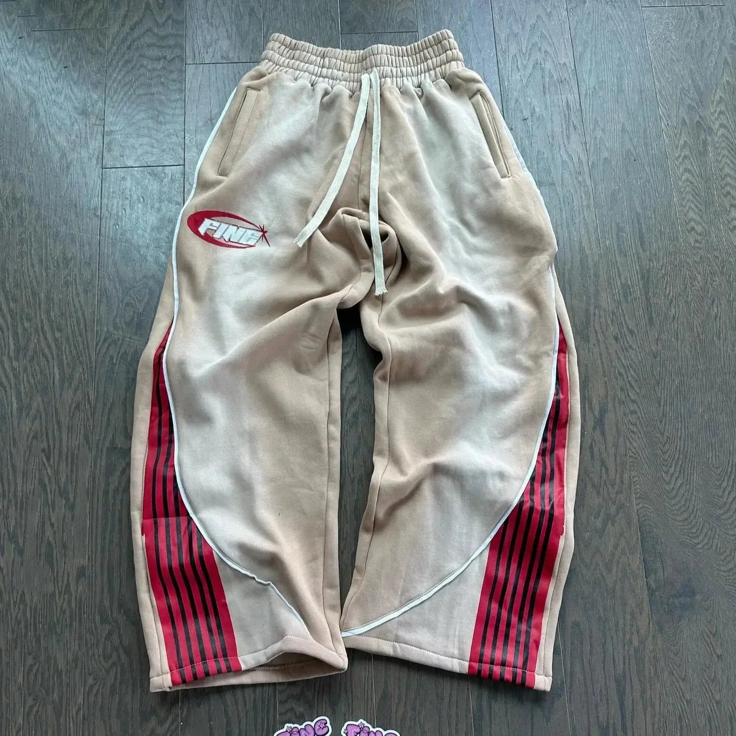 JOGGING "FINE ERA" – LØUNJ Lounj 