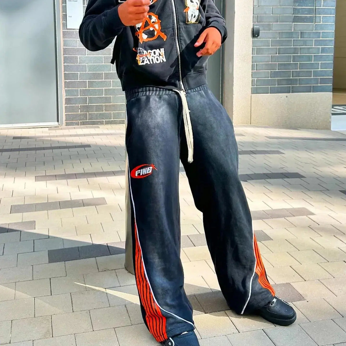 JOGGING "FINE ERA" – LØUNJ Lounj 